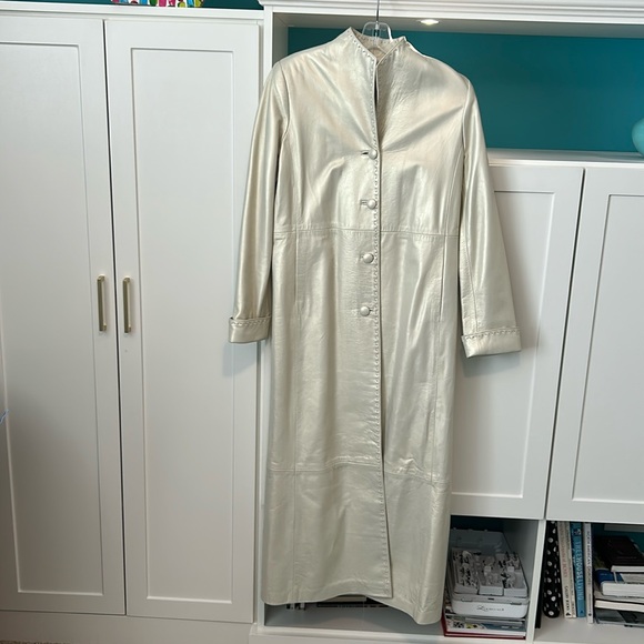 Elegant Metallic Women's Trench Coat - Picture 1 of 5